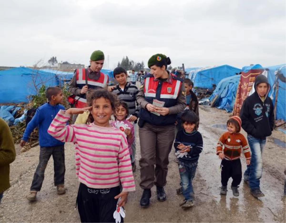 Jandarma, Tarım İşçisi Kadınları Şiddete Karşı Bilgilendirdi