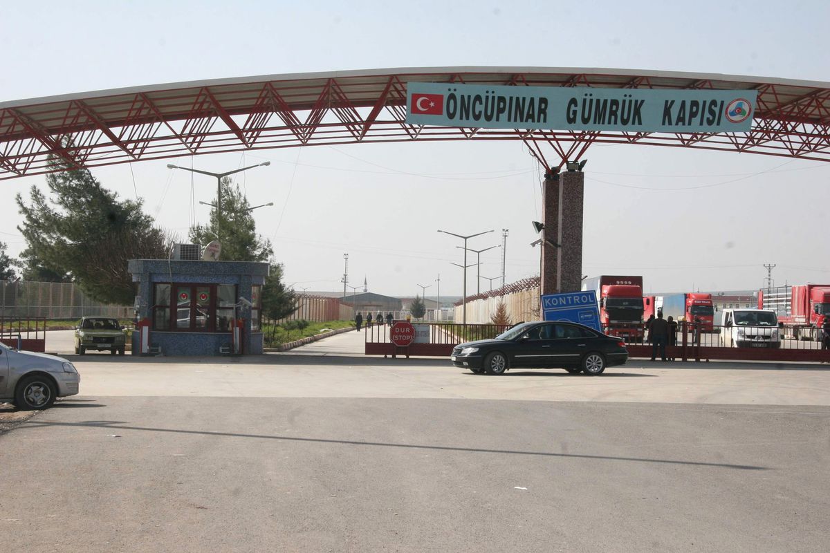 Öncüpınar Sınır Kapısı\'nda Hafta Sonu Sakinliği