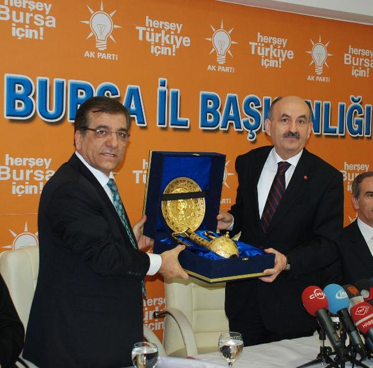 Sağlık Bakanı Müezzinoğlu: Gemi Hastaneleri Kurma Çalışmalarını Yapıyoruz