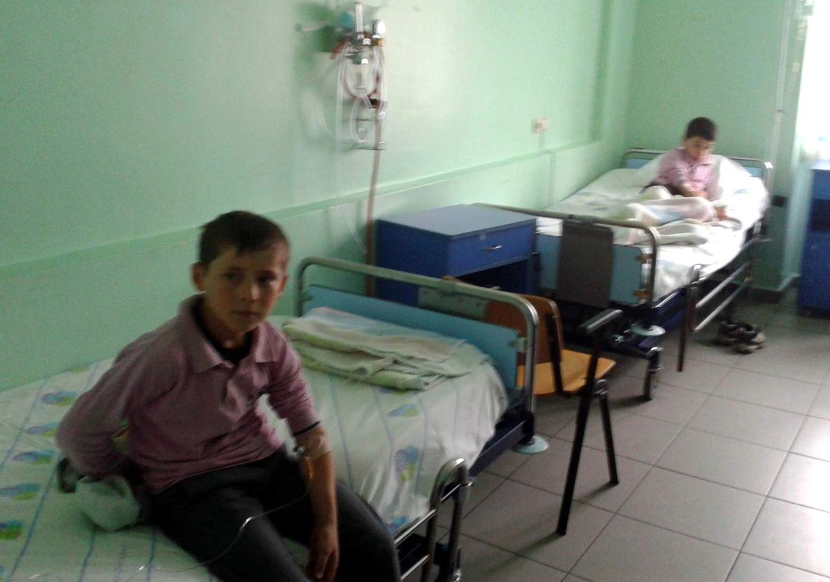 36 Öğrenci Yemekten Zehirlendi