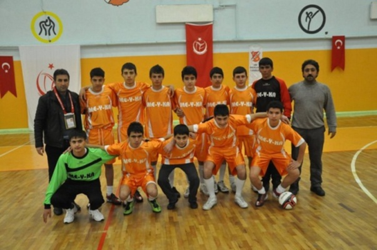 Ağrı Futsal Ligi Şampiyonu Sanayispor