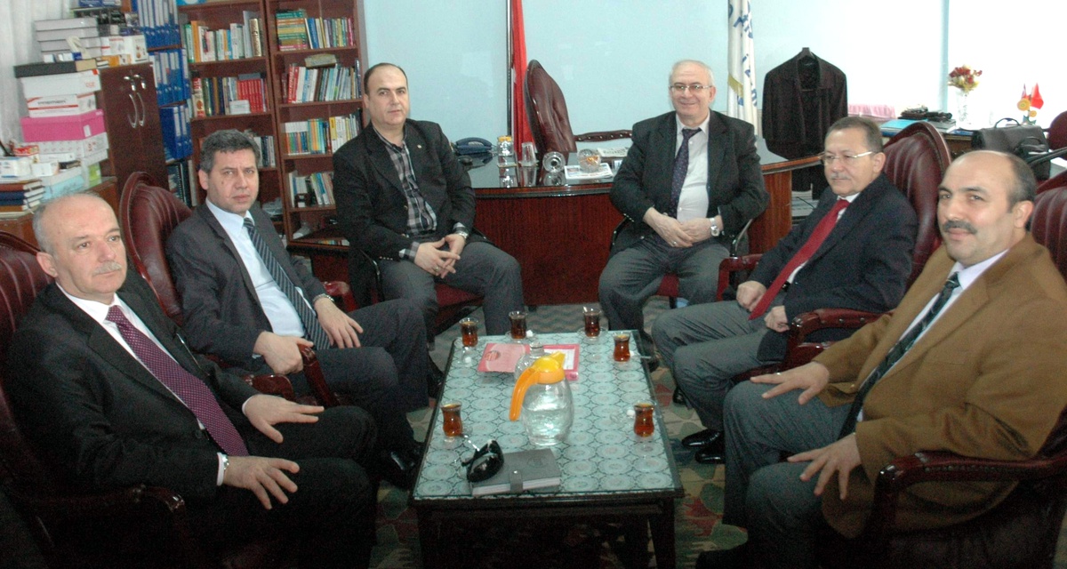 AK Parti\'den İhlas\'a Taziye Ziyareti