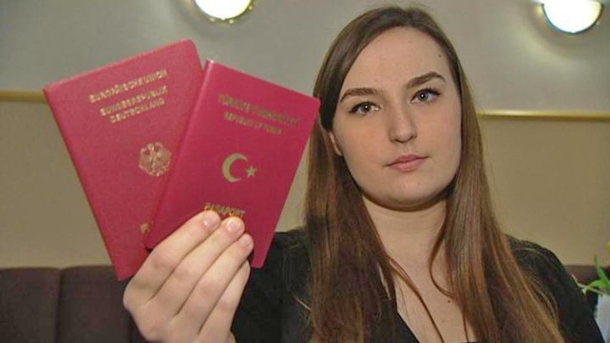 Almanya\'da 500 Bin Genç, Vatandaşlık Tercihini Yapmak Zorunda