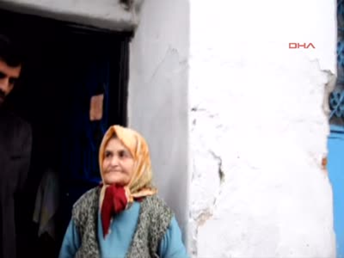 Aydın 6 Yıldır Karanlıkta Yaşıyorlar 6 Yıldır Karanlıkta Yaşıyorlar