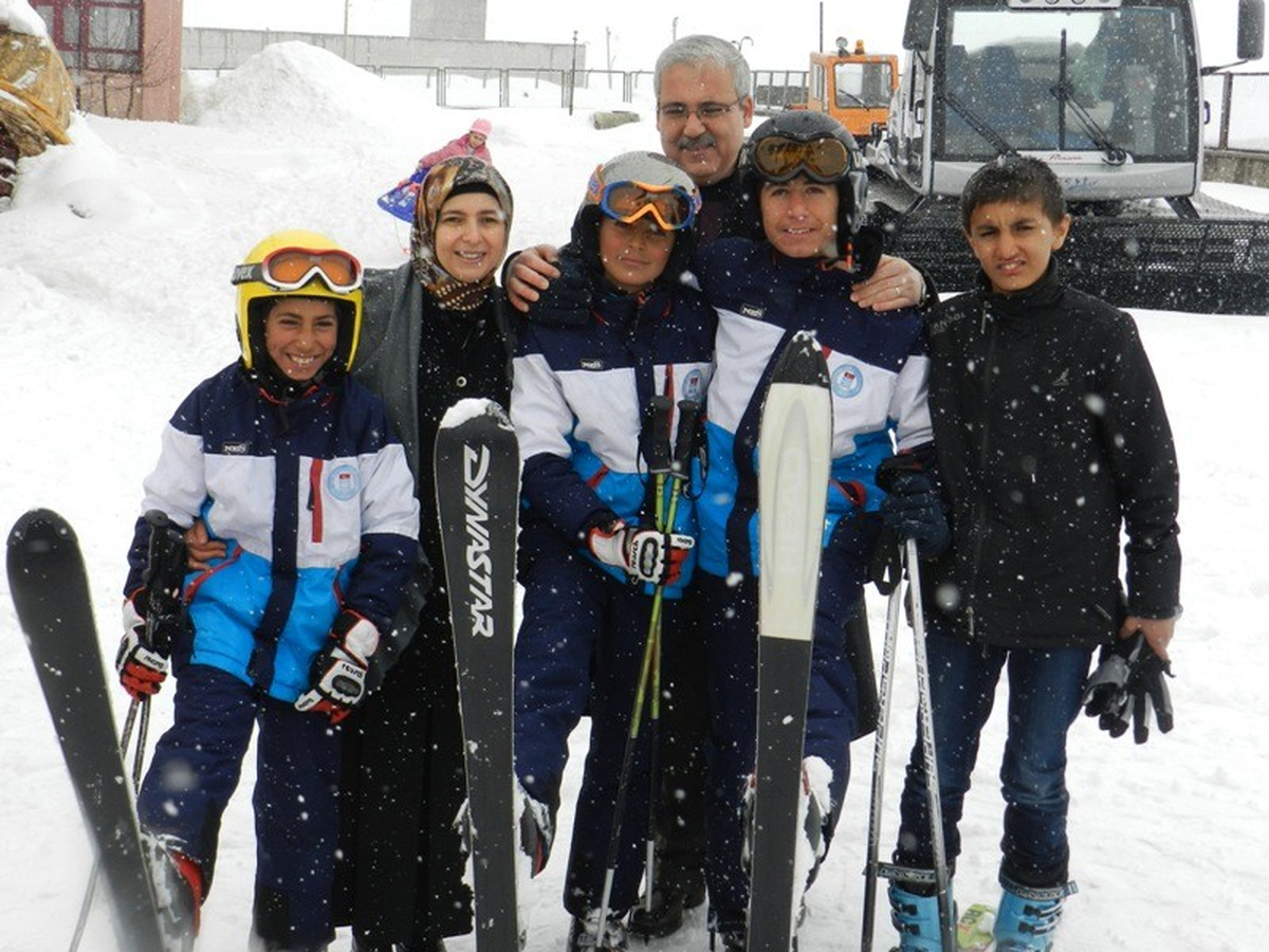 Bingöl\'de Öğrencilerin Kayak Keyfi