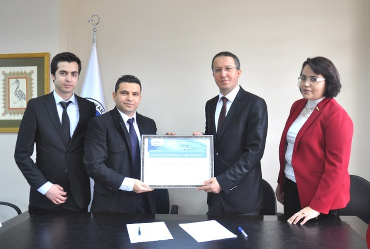 Celal Bayar Üniversitesi\'ne Yazılım Desteği