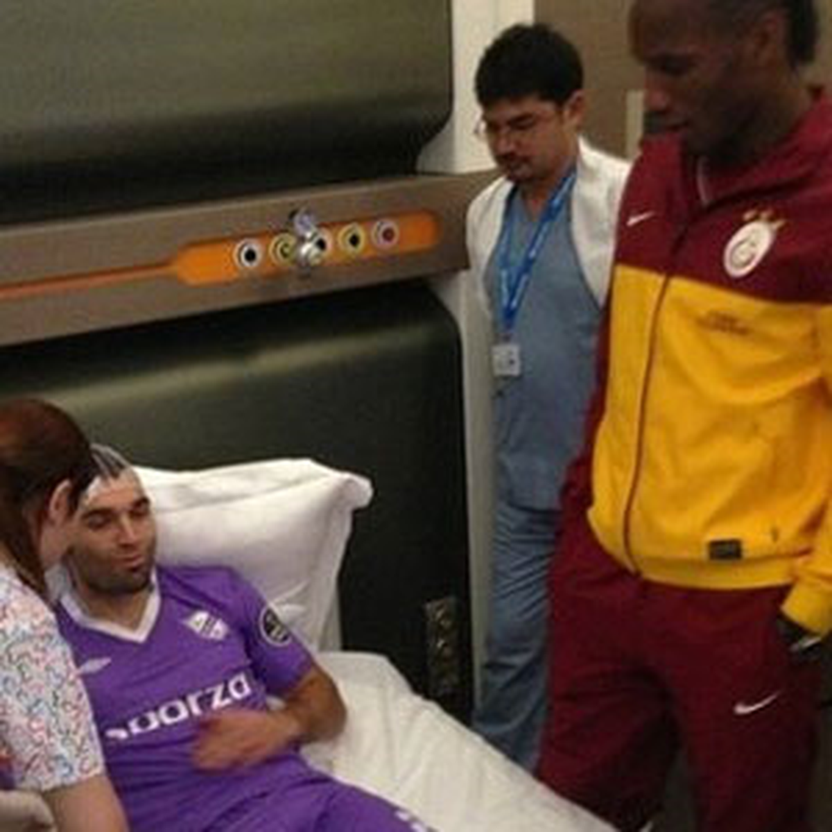 Drogba, Barral\'ı Ziyaret Etti