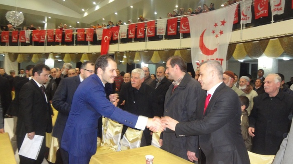 Erbakan Hatay\'da Anma Programına Katıldı