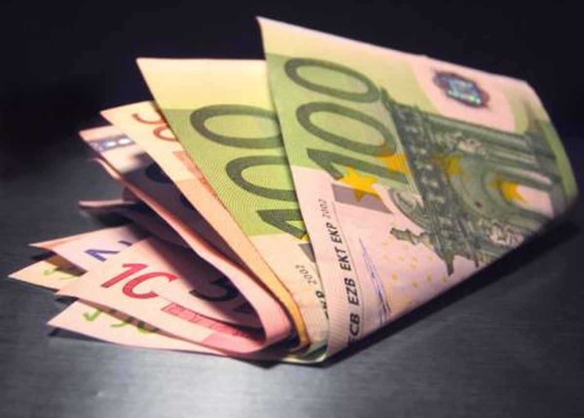Euro\'da Uzun Pozisyonlar Yüzde 21 Azaldı