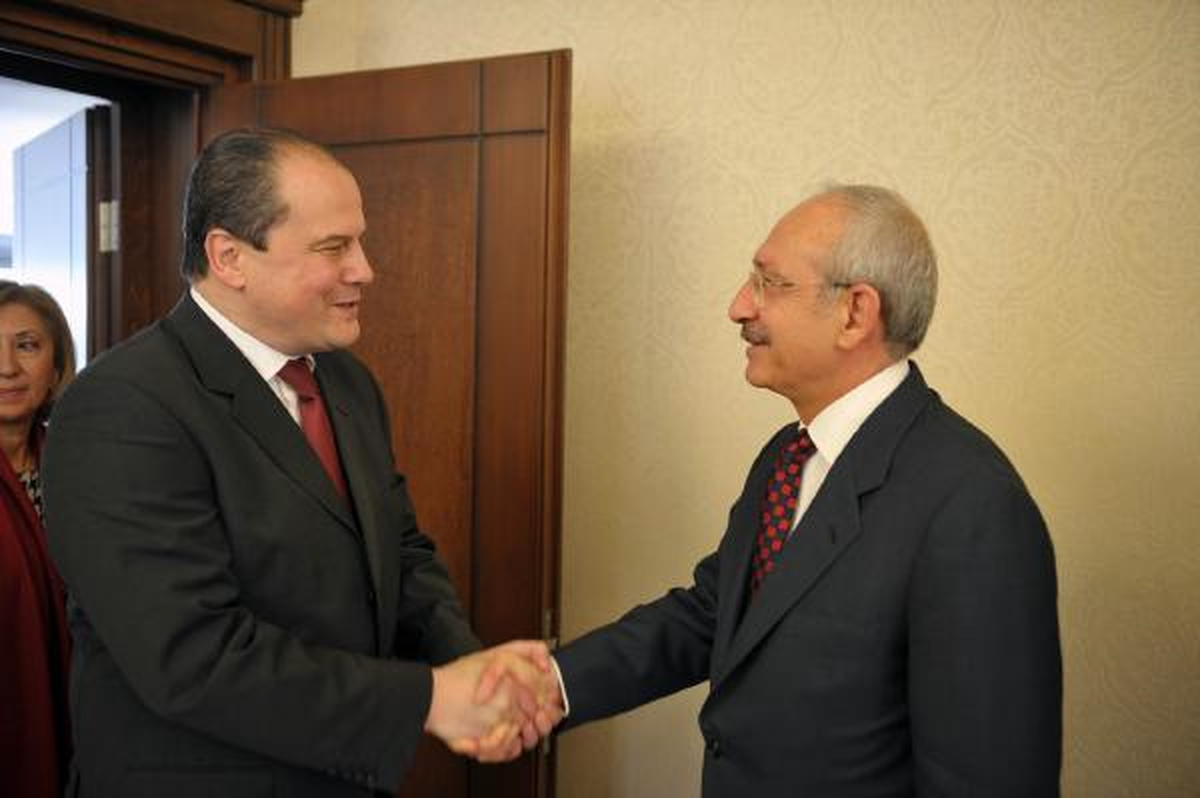 Fransa Sosyalist Partisi Başkanı Kılıçdaroğlu\'nu Ziyaret Etti
