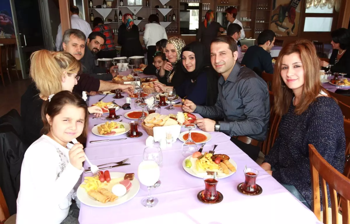 Gebze Gönüllüleri Pazar Keyfinde Buluştu