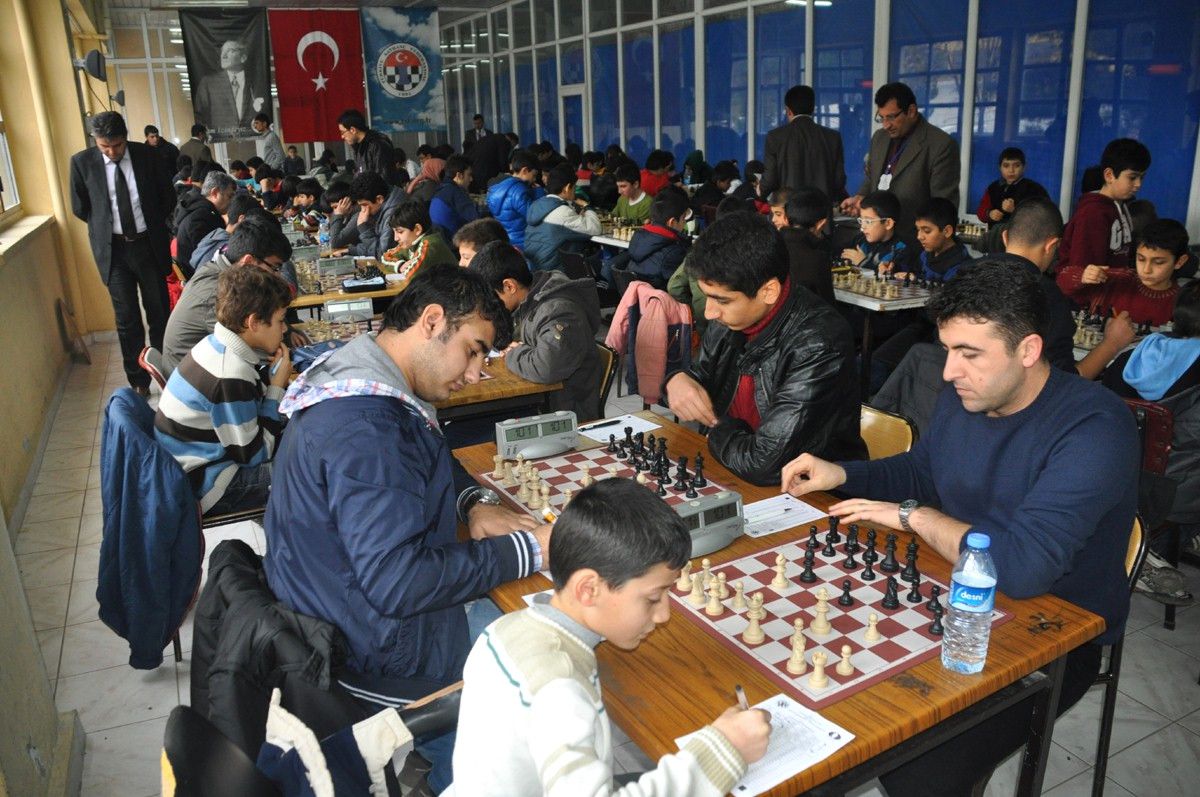 \'Gençler Satranç İl Birinciliği\' Müsabakaları Başladı