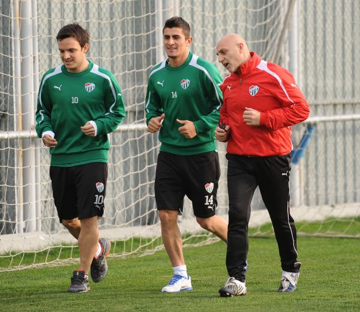 Hikmet Karaman\'dan Futbolculara Uyarı