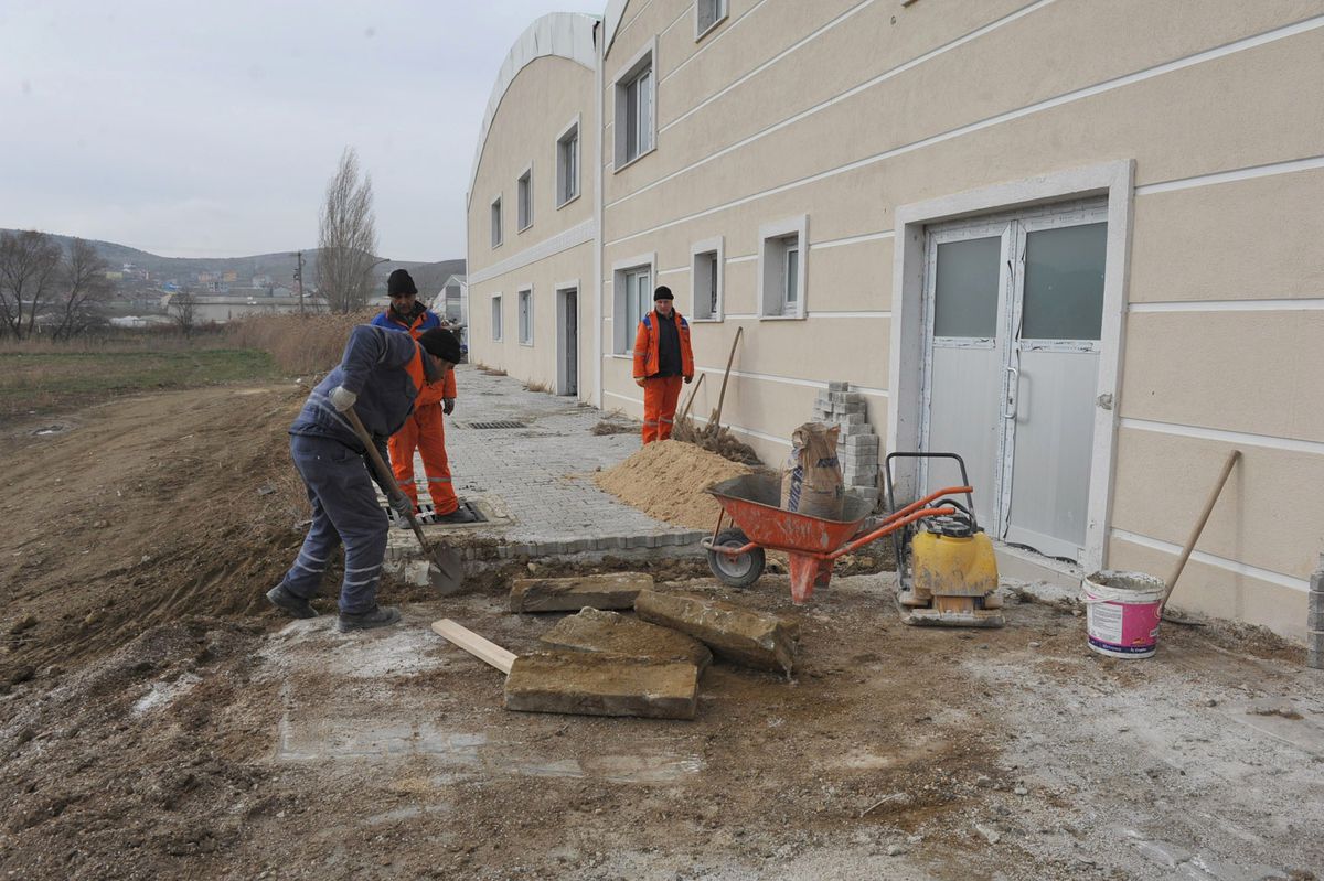 Kapalı Pazara Engelliler İçin Park Yeri