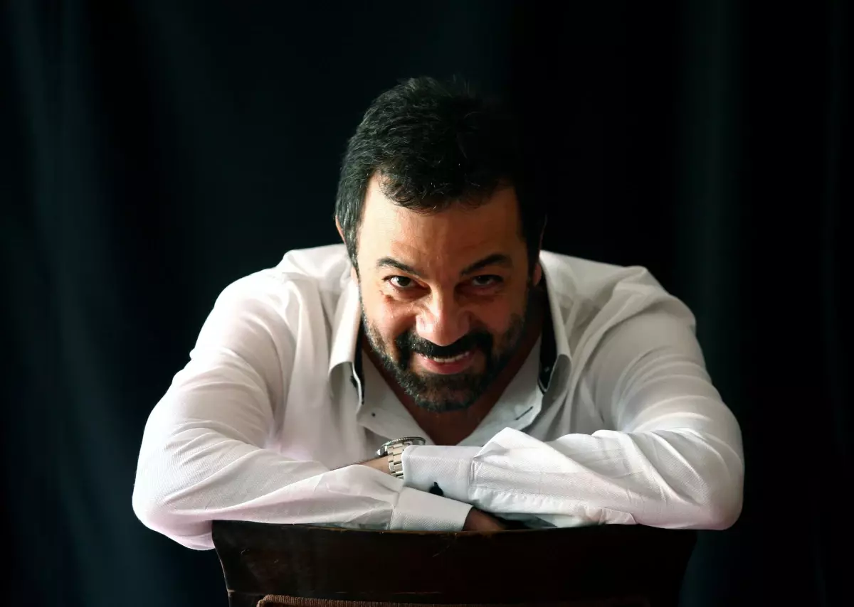 Kerem Alışık\'ın Saçlarına Ak Düştü