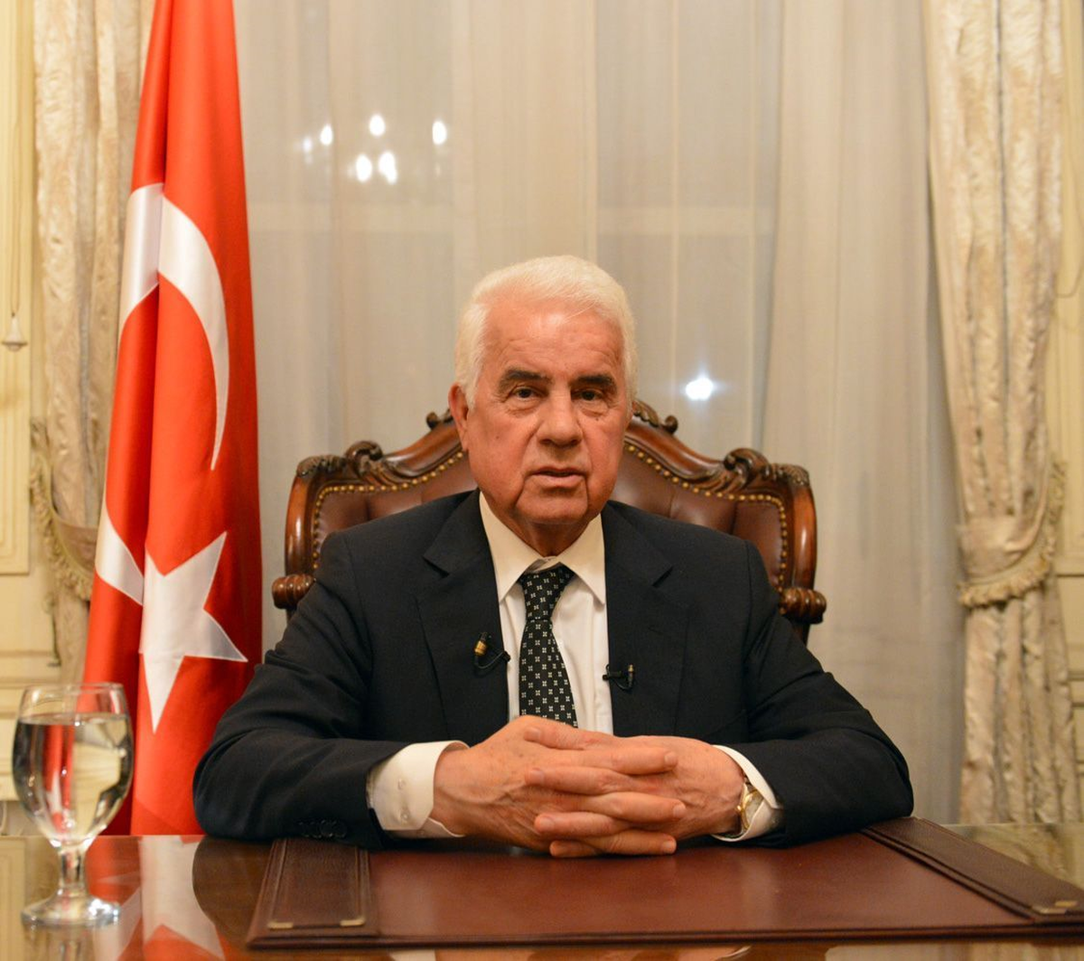 KKTC Cumhurbaşkanı Eroğlu, Anastasiadis\'i Kutladı