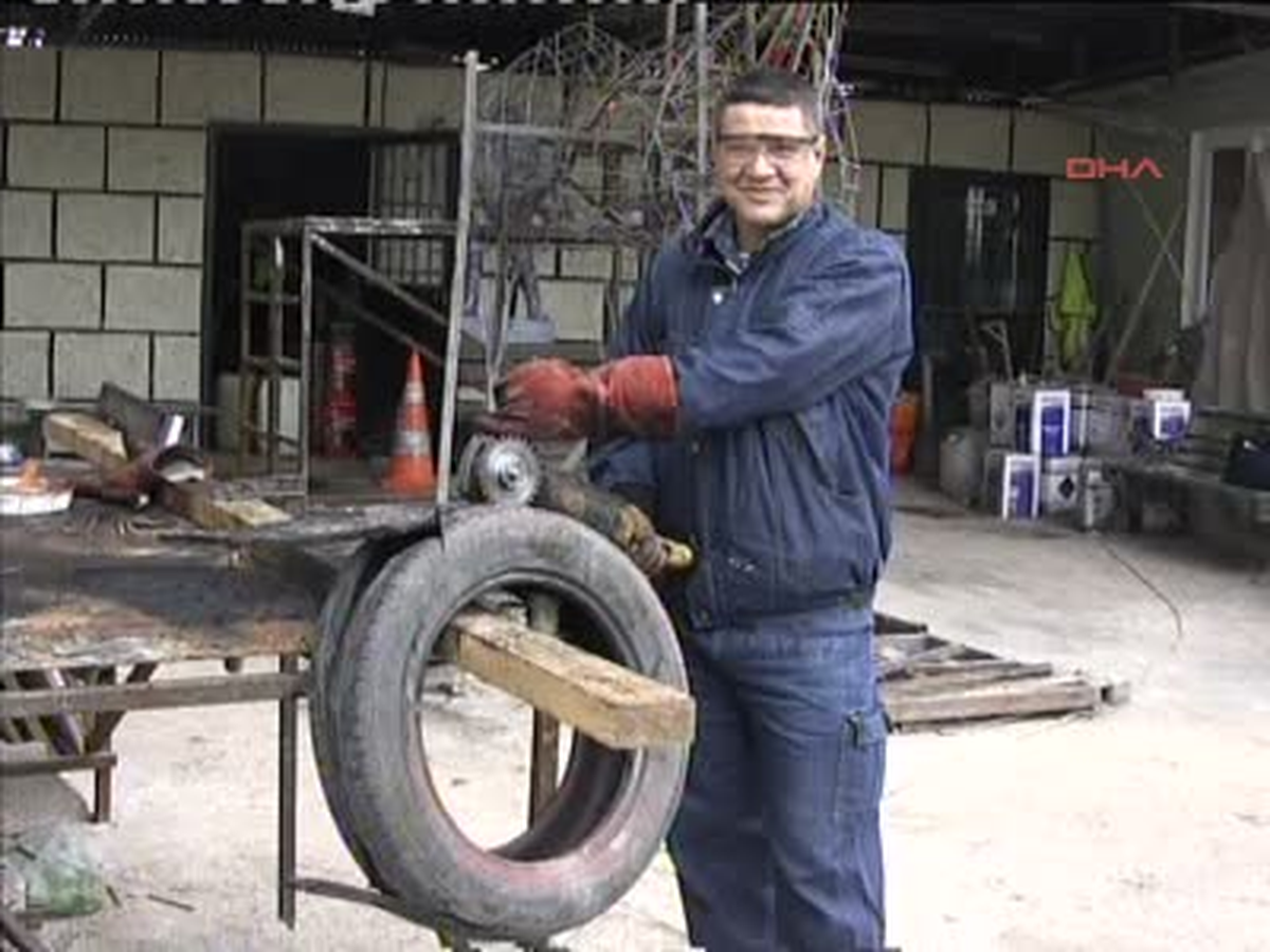 Mersin Eski Lastikler Saksı Oluyor Eski Lastikler Saksı Oluyor