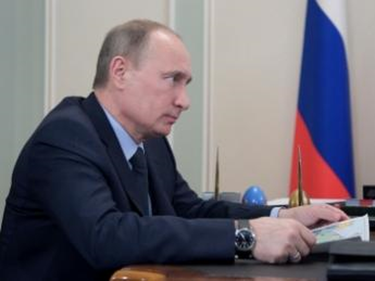 Putin, Halka Açık Mekanlarda Sigara İçme Yasağını İmzaladı