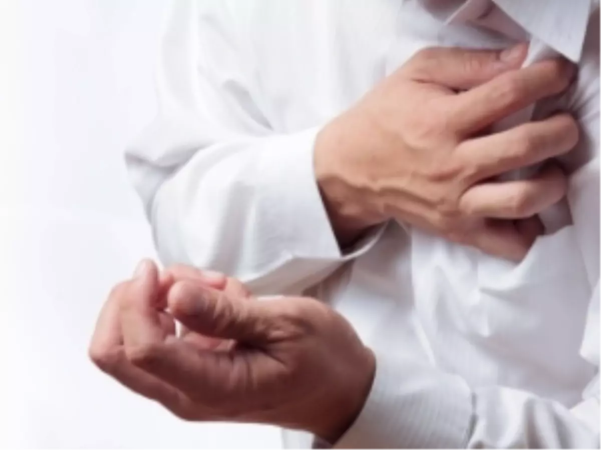 Sigara Kalp Krizinin Risk Faktörlerinden Biri