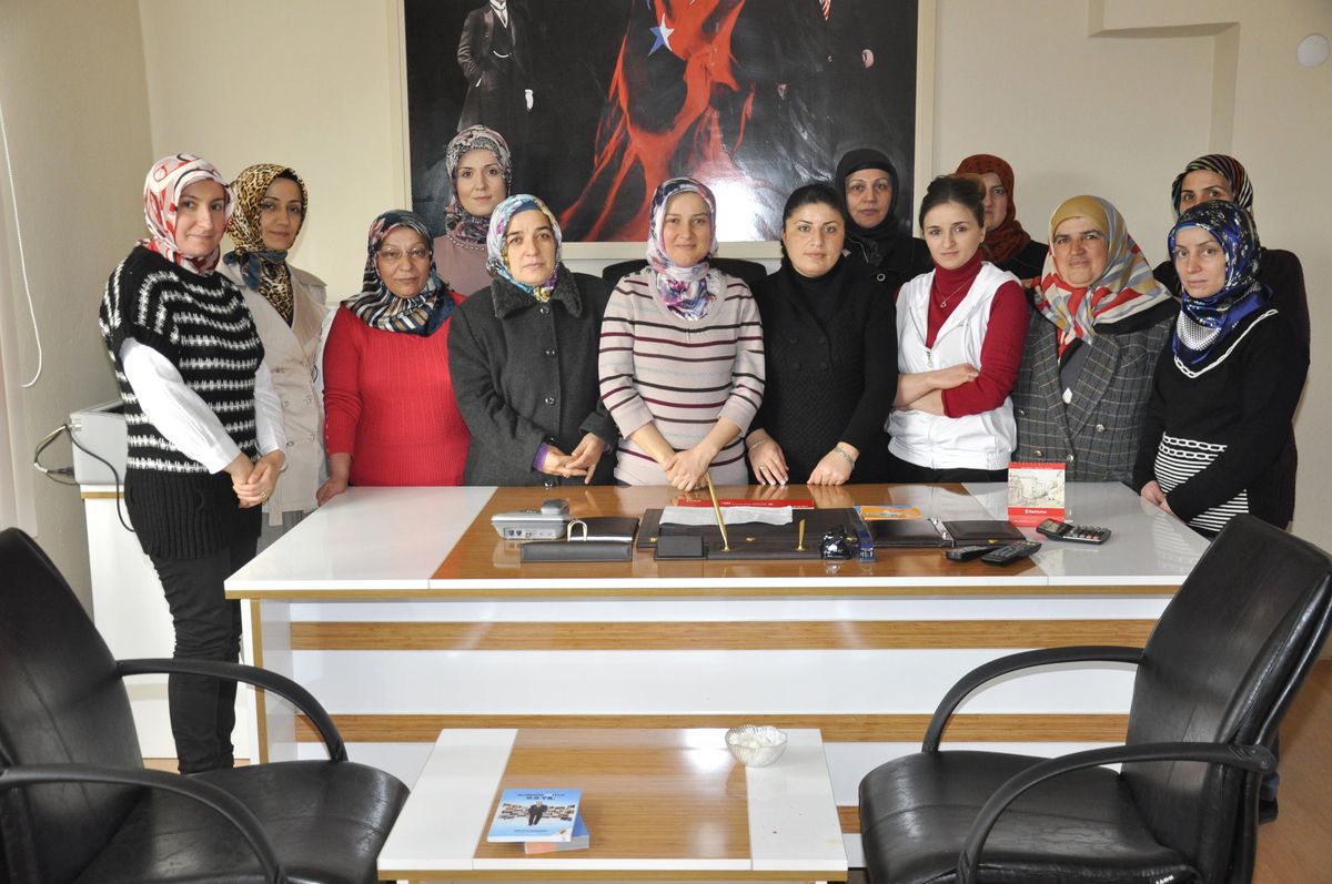 Taşköprü Kadın Kolları Olağan Toplantısını Yaptı