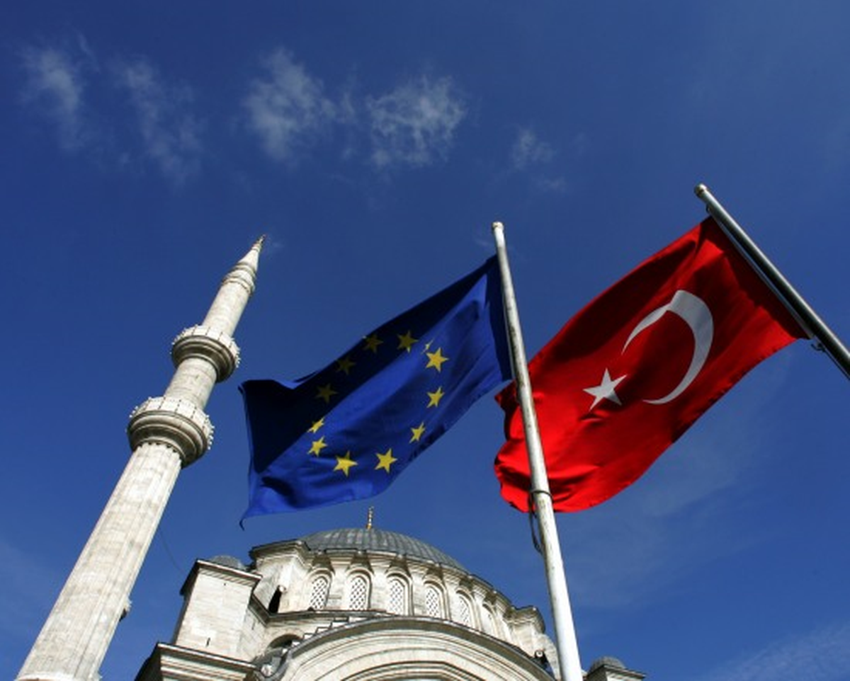 "Türkiye\'nin Katılım Müzakerelerinin Hızlandırın"