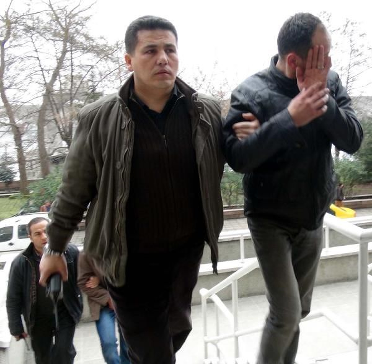 89 Yaşındaki Emeklinin Parasını Gasp Eden 2 Kişiye Gözaltı (2)