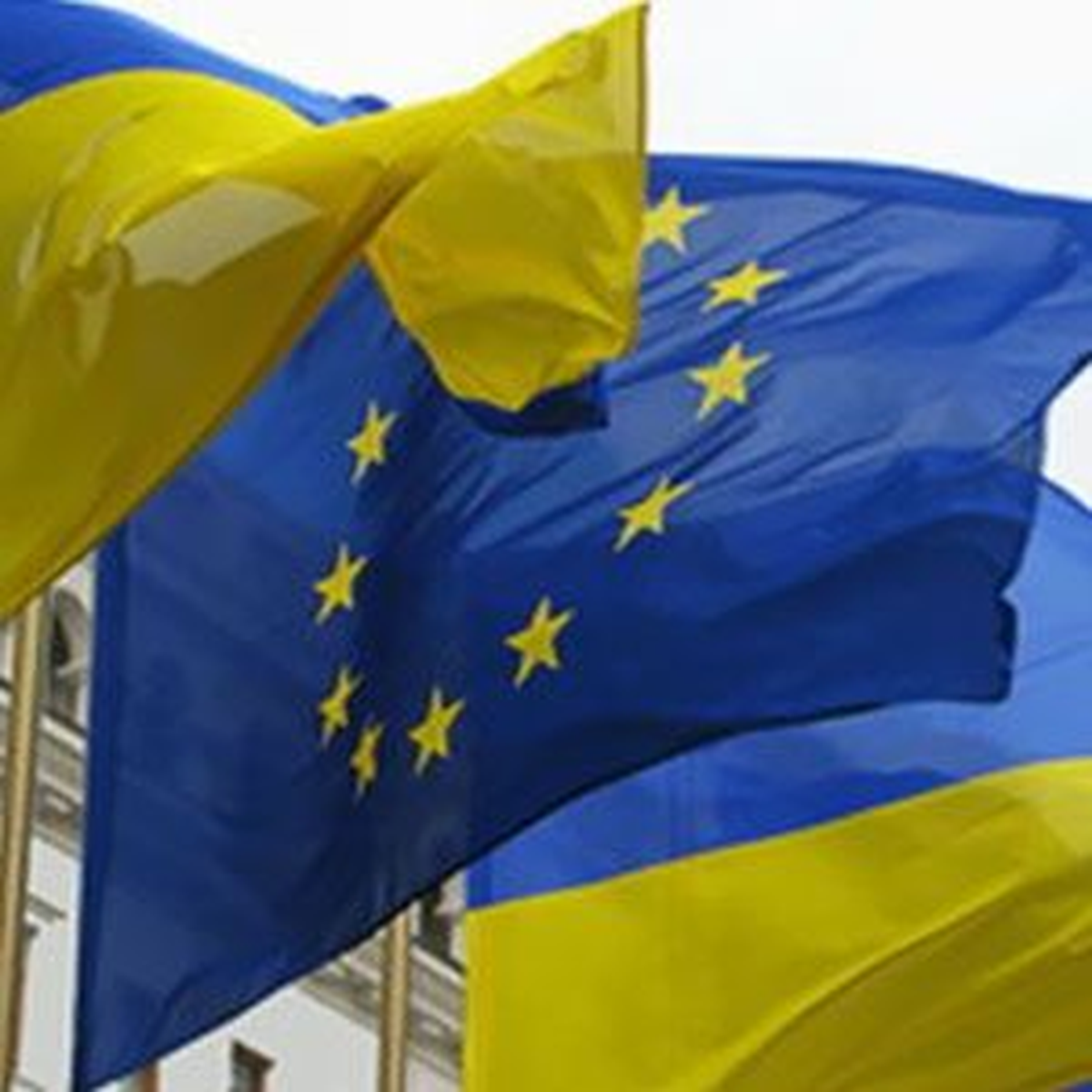AB Ukrayna\'ya Reformlar İçin Süre Verdi