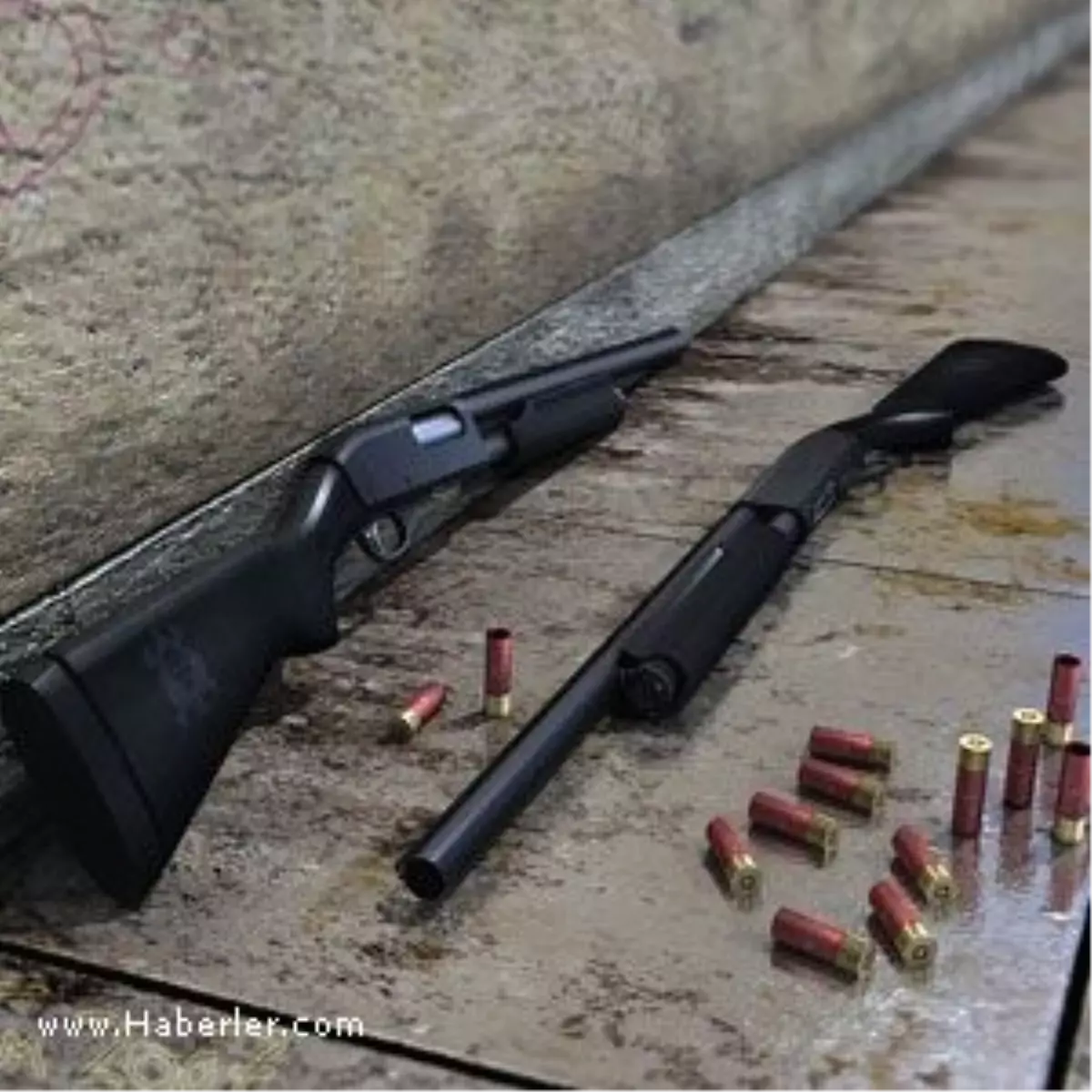 Antalya\'da İki Kişi Av Tüfeğiyle Vuruldu
