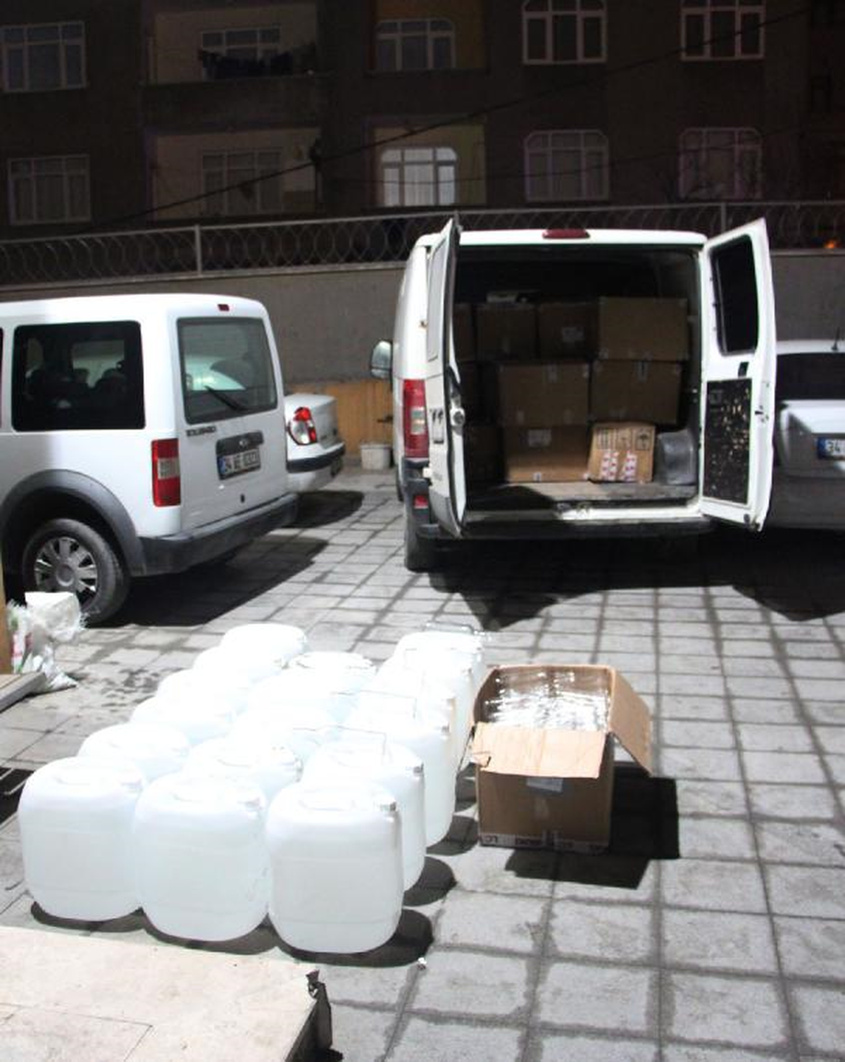 Bağcılar\'da 475 Litre Etil Alkol Ele Geçirildi