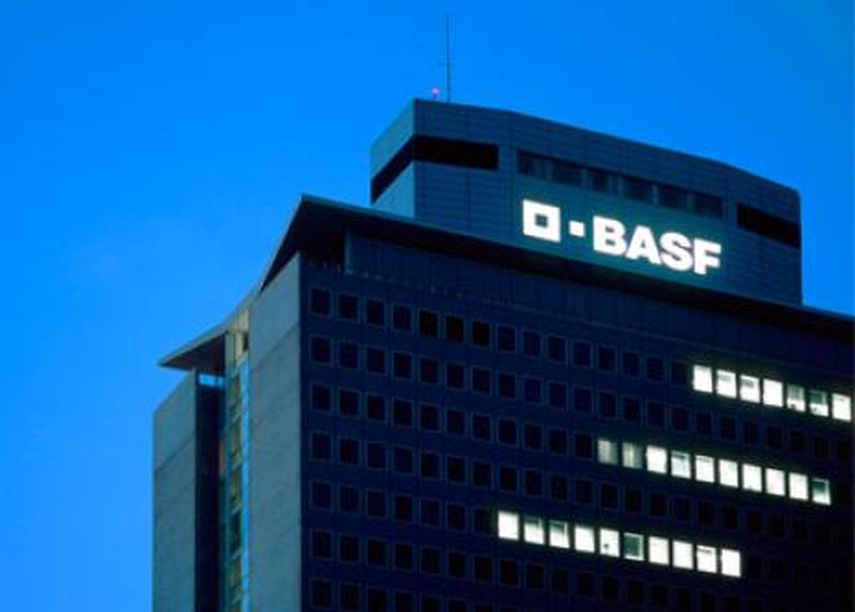 Basf\'in Karı Beklentiler Aştı