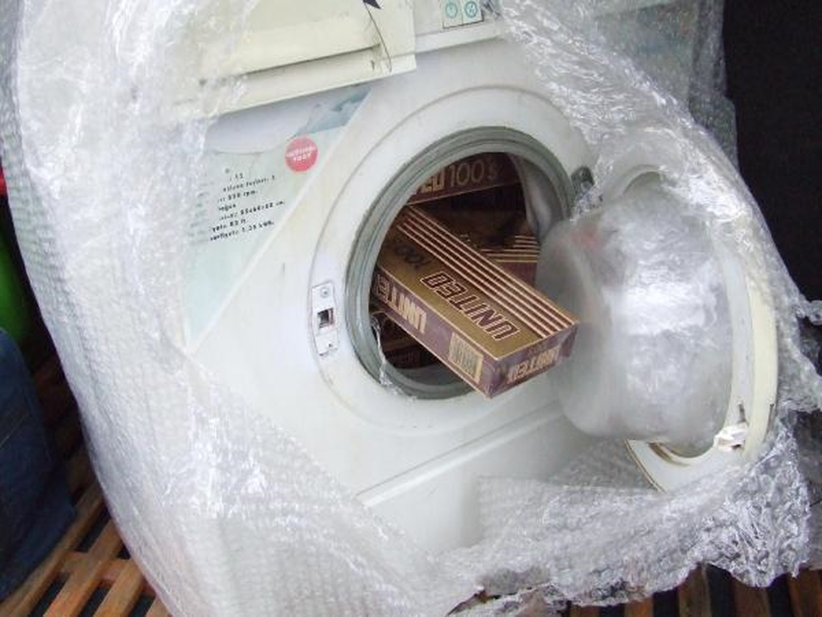 Çamaşır Makinesinde Kaçak Sigara Sevkiyatına Gözaltı