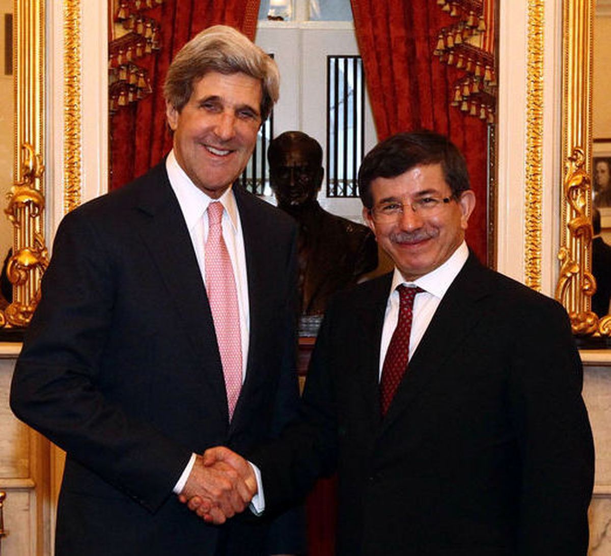 Davutoğlu ile Kerry Ankara\'dan Önce Roma\'da Buluşacak