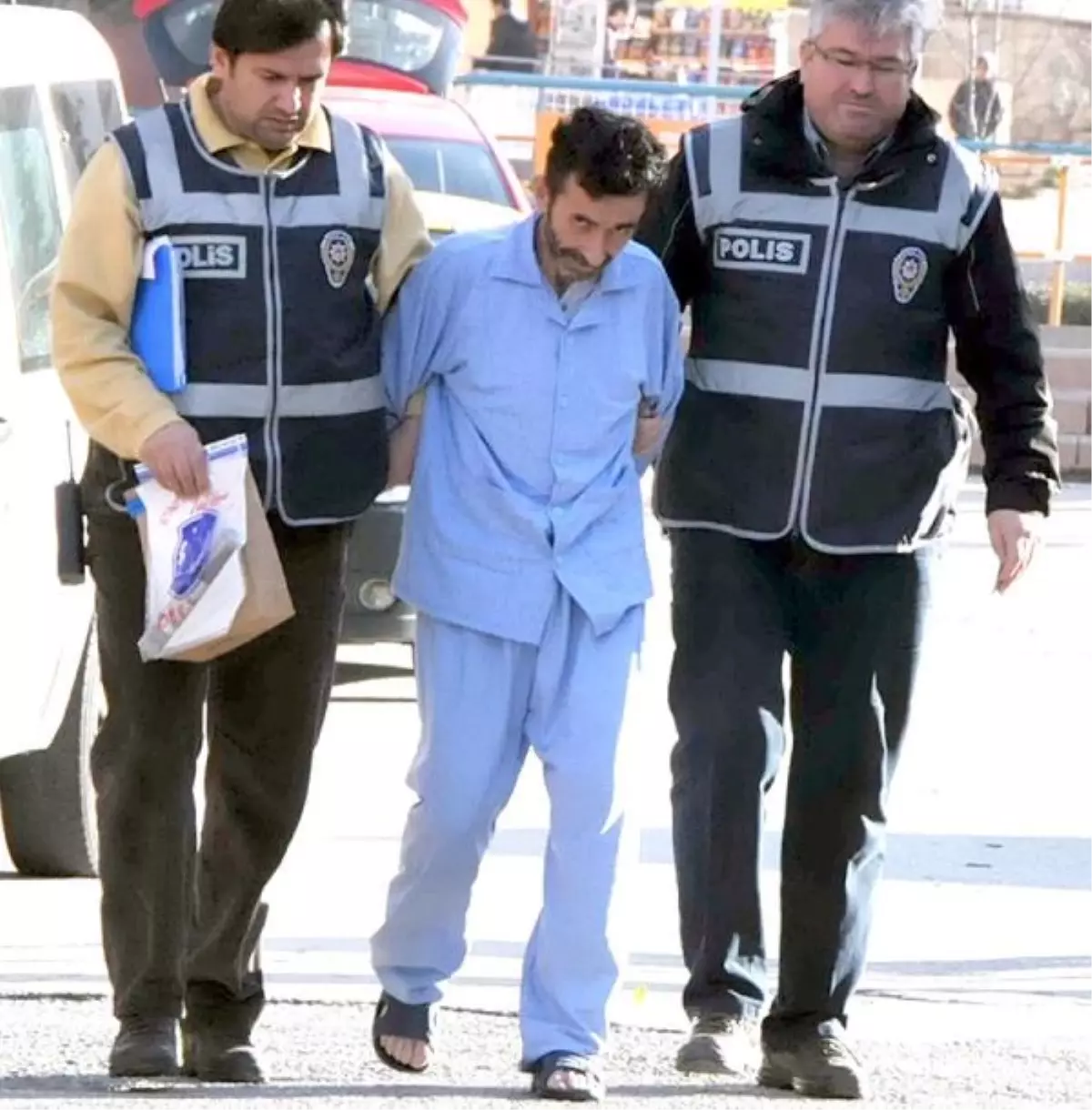 Eşini Öldürüp İntihara Kalkışan Kocaya 17 Yıl 6 Ay Hapis