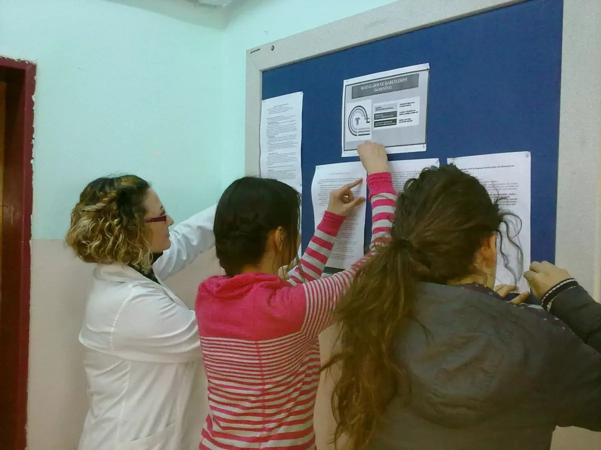 Okullardaki Duvar Gazeteleri Öğrencileri Araştırmaya Sevk Ediyor