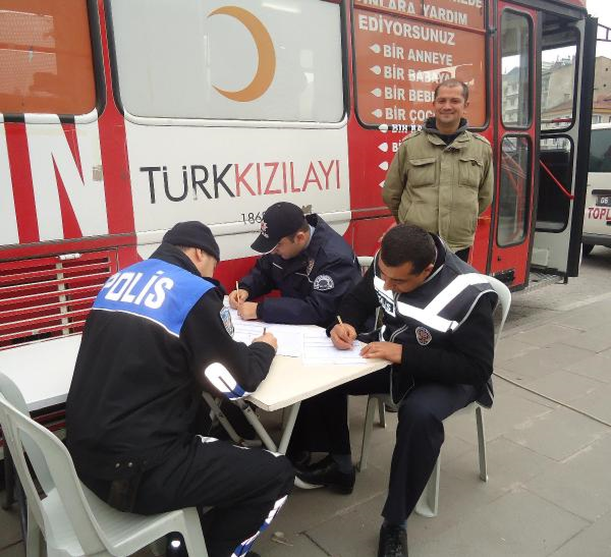 Polisler Kan Verdi