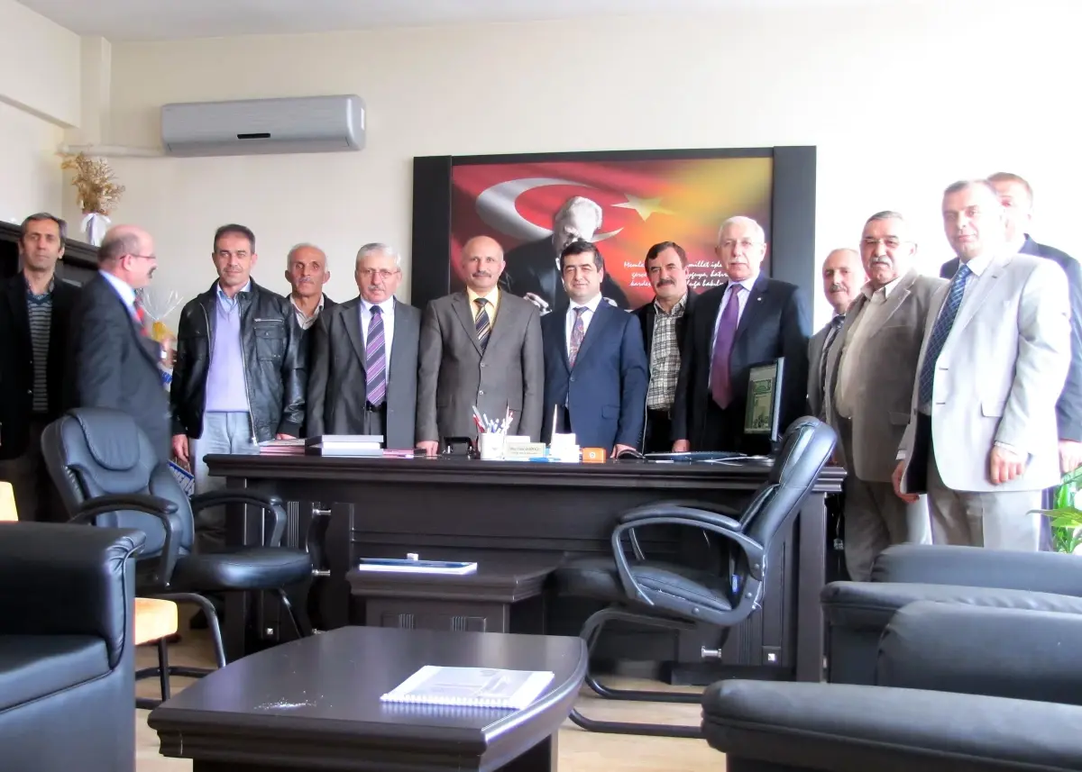 Tosyalılardan İl Özel İdaresine Ziyaret