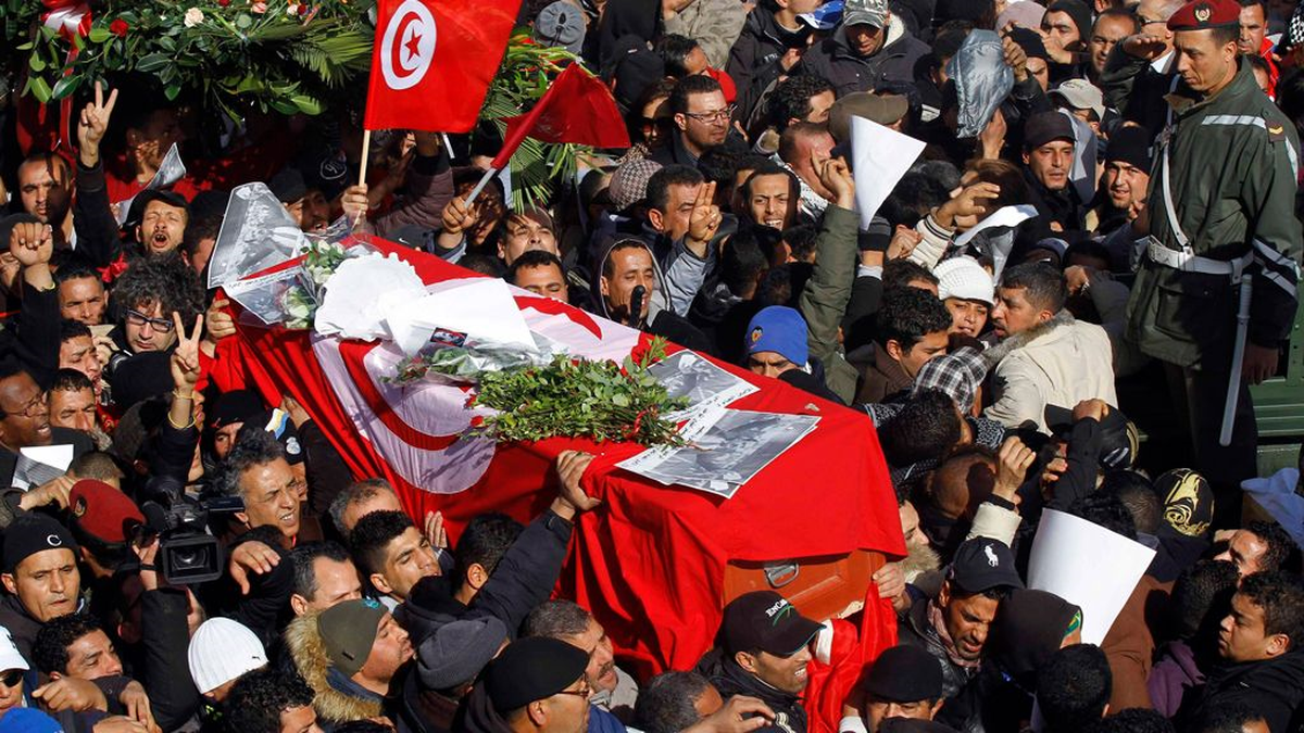 Tunus\'ta Muhalif Liderin Öldürülmesi
