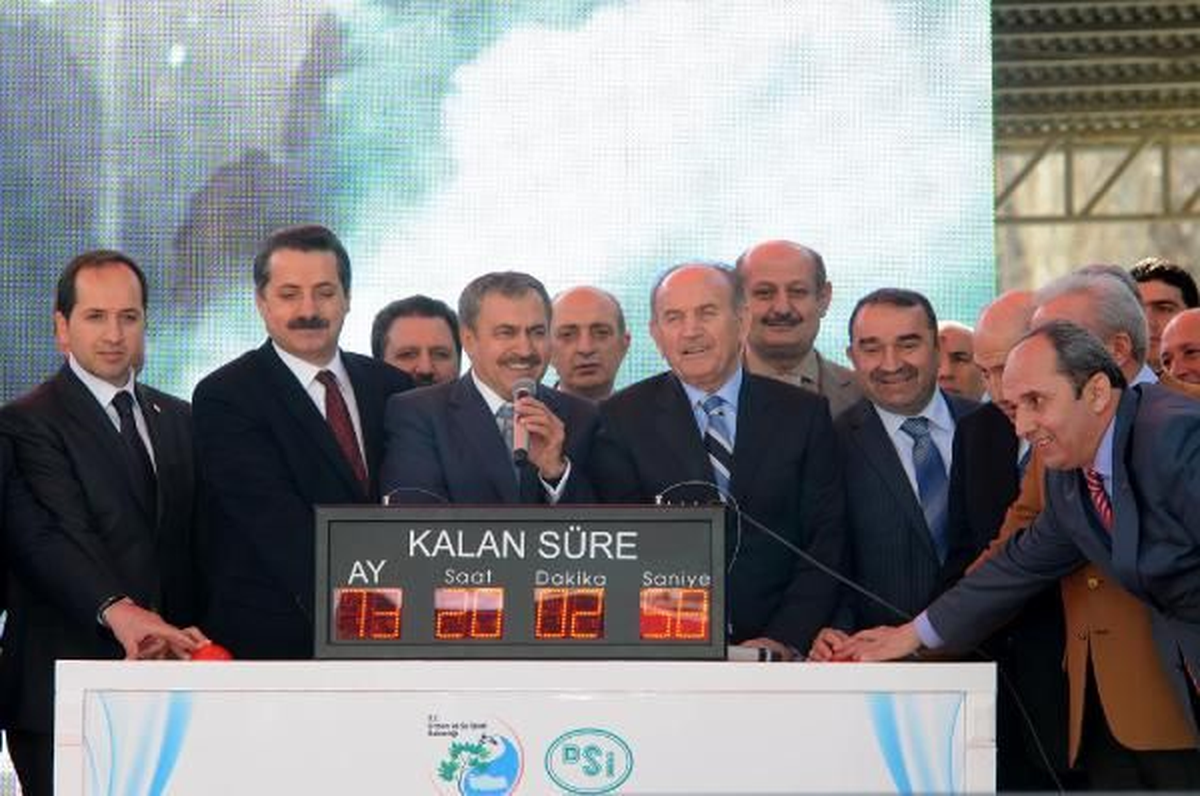Yusufeli Barajı\'nın Temeli Atıldı