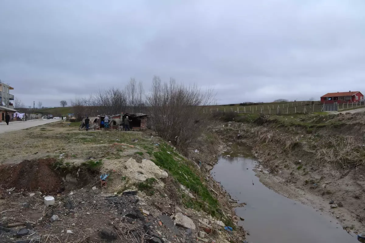 21 Adet Kaçak Yapı Yıktırıldı