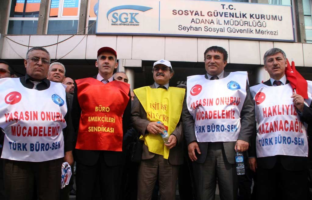Adana\'da İş Bırakma Eylemi