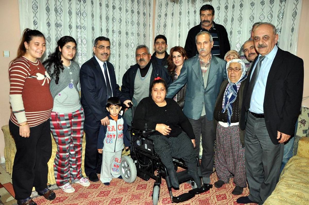 Başkan Çelikcan\'dan Engellilere Akülü Araç