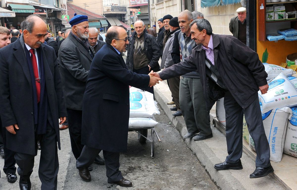 Başkan Gümrükçüoğlu\'nun Esnaf Ziyaretleri Devam Ediyor