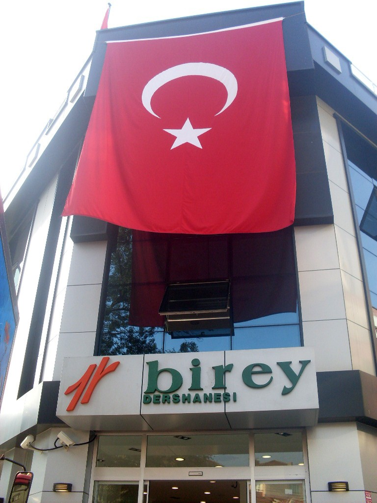 Birey Dershanesinden Ödüllü Başarı Belirleme Sınavı