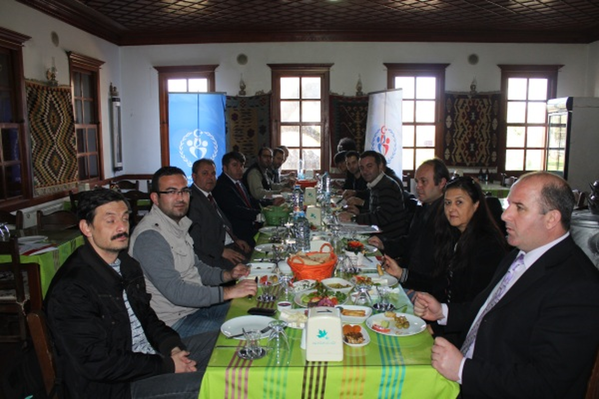 Çeker Basınla Tanıştı