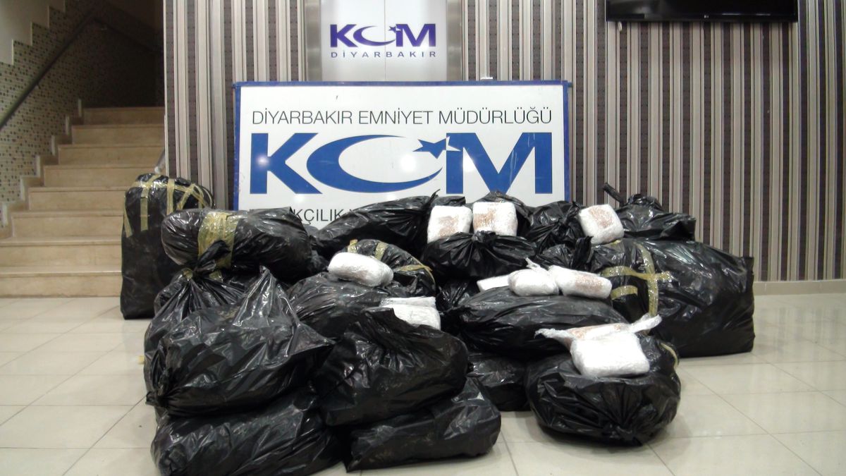 Diyarbakır\'da Kaçakçılık Operasyonu