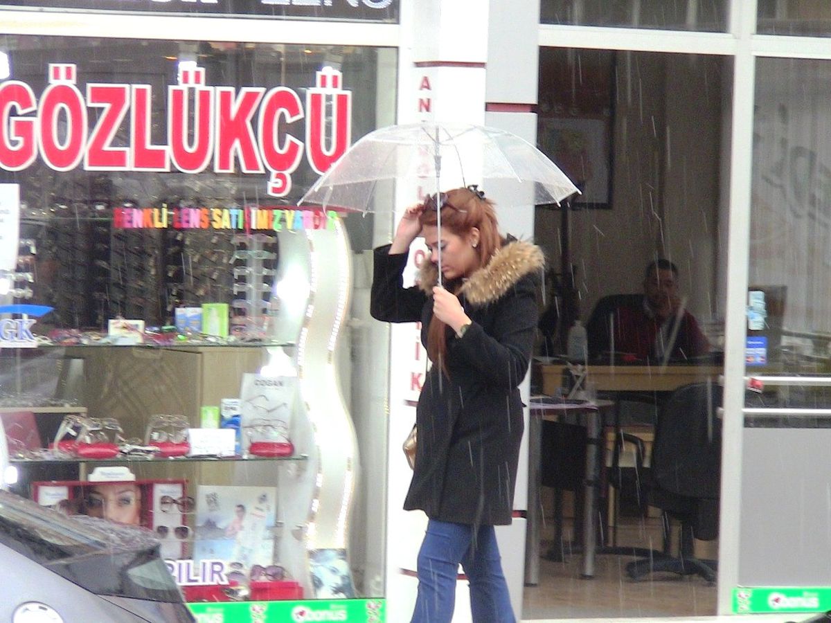 Eskişehir Yağmur ve Doluya Teslim Oldu