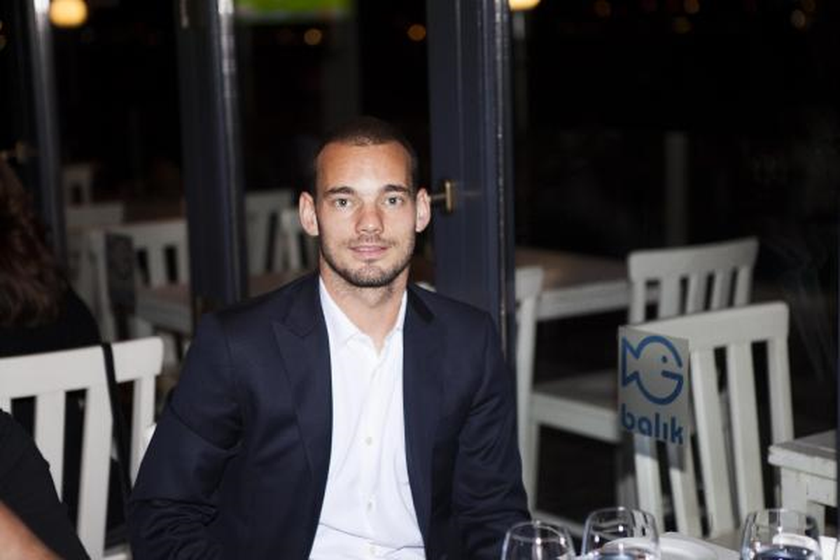 Sneijder\'in Balık Ziyafeti