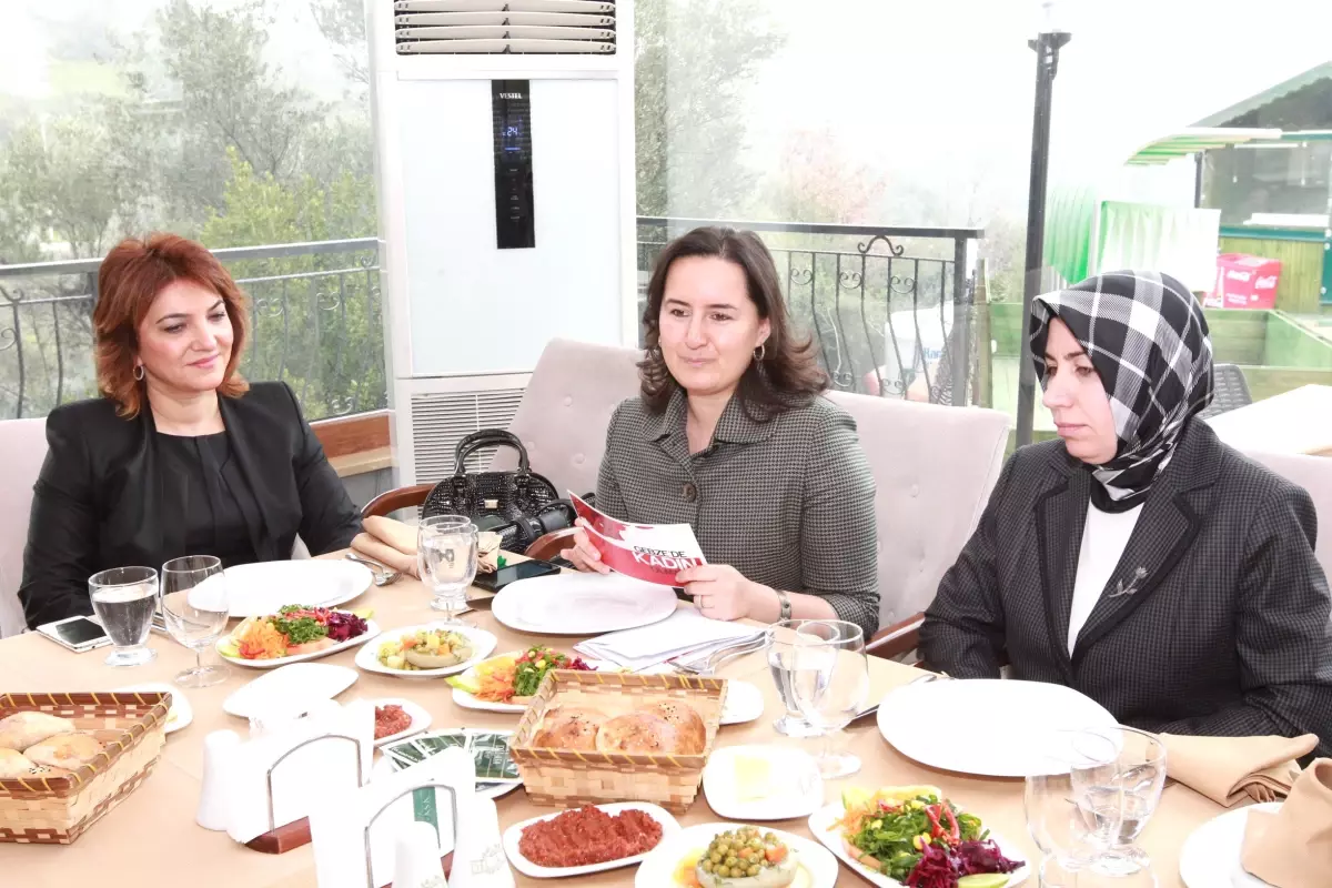 Gebze Belediyesi\'nden Kadınlar Gününe Özel Panel