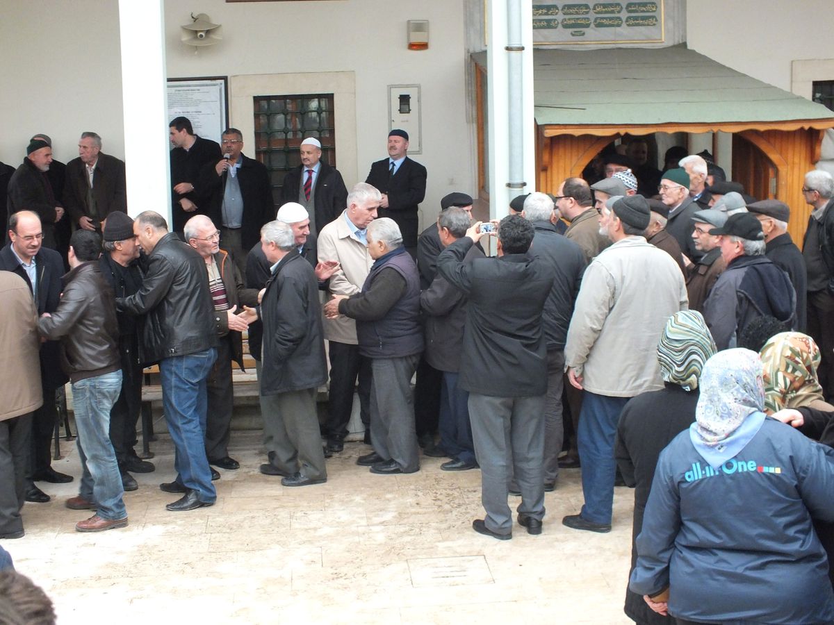 Hayrabolu\'da Umreciler Kutsal Topraklara Uğurlandı