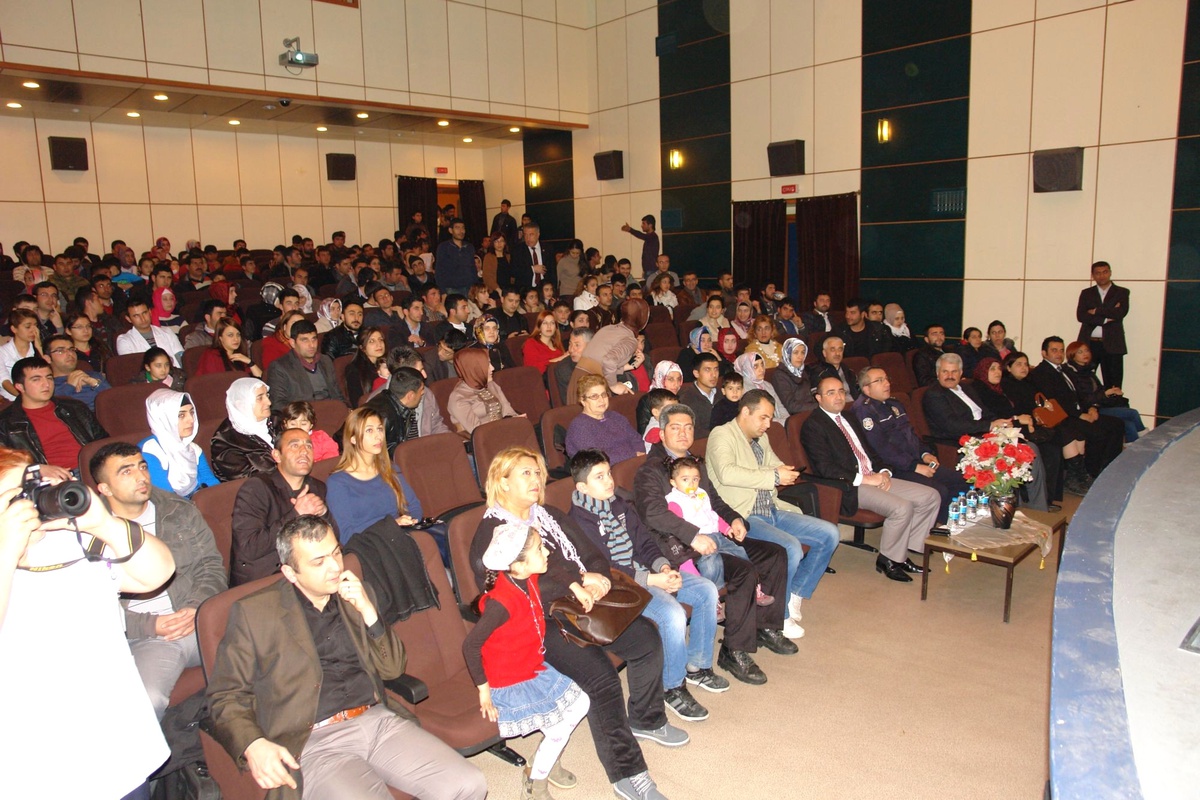 Hizan\'da "Sigara ve Sağlığa Zararları" Semineri